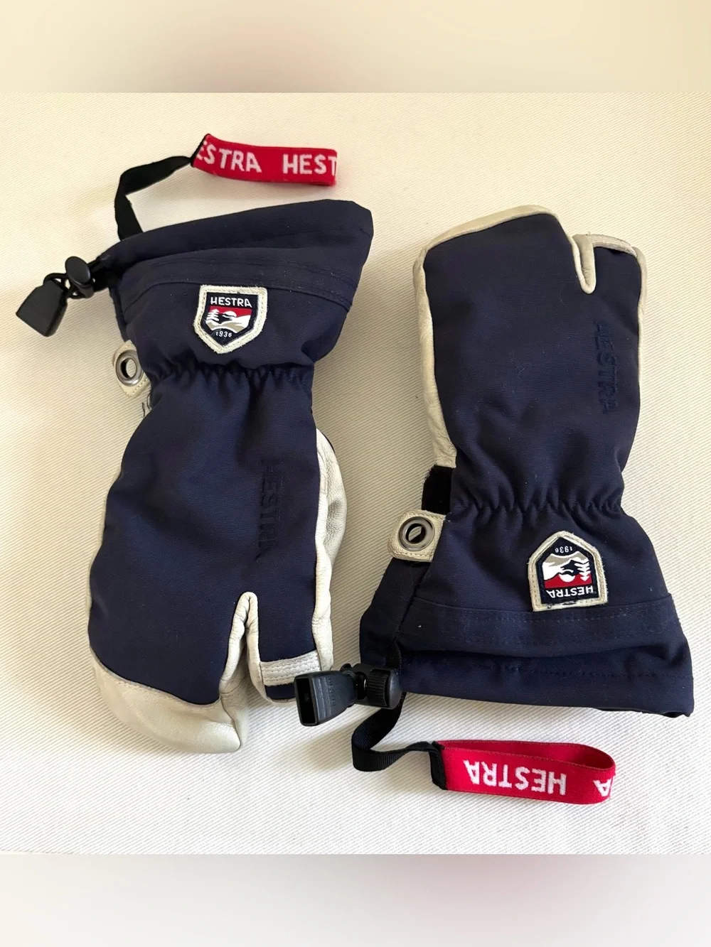 Hestra Army Leather Heli Ski Ski Three Finger Glove Navy Size 5